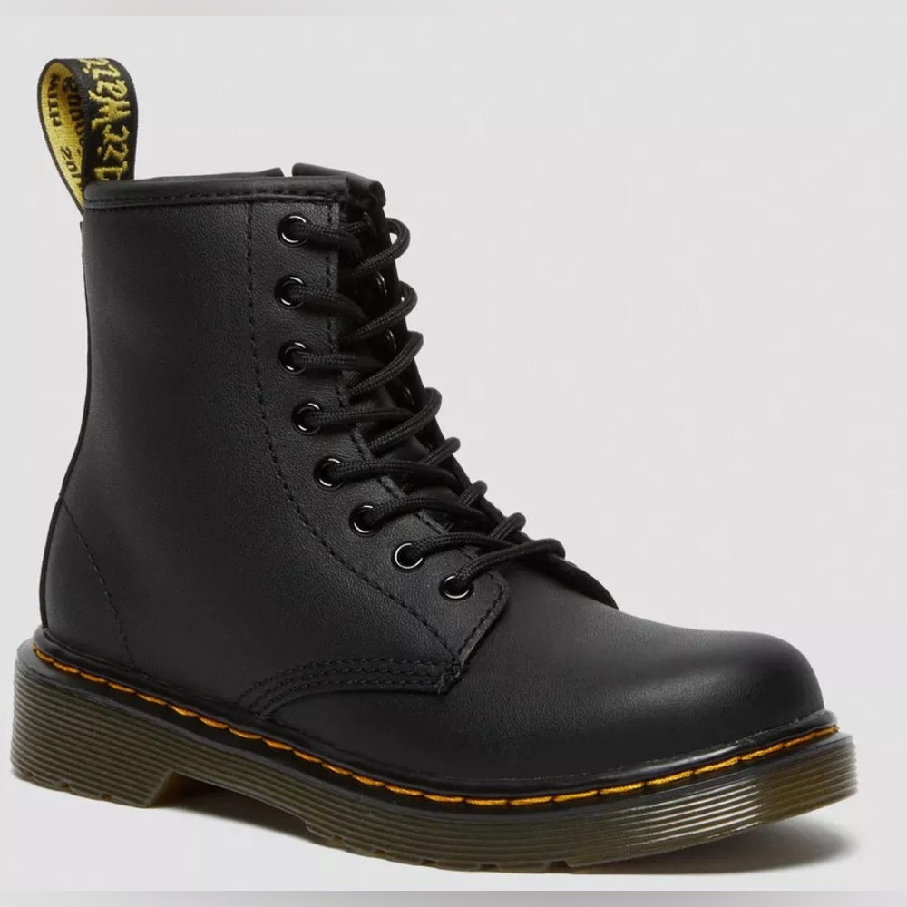 Dr. Martens junior 1460 softy leather lace up boots